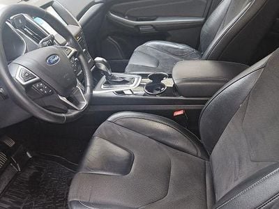 Grau Gebraucht 2016 Ford S-MAX Trend Van / Kleinbus | 12.500 € (Fairer Preis)