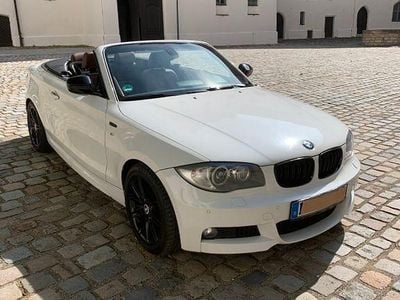 Weiß Gebraucht 2012 BMW 120 Cabriolet M Sport Cabrio | 10.900 € (Fairer Preis)
