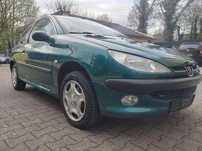 Gebraucht Peugeot 206 Style 75 PS (55 kW) 2000 Grün Limousine