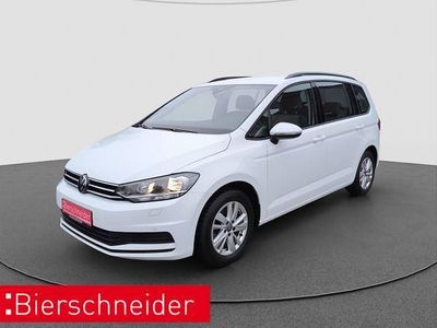Weiss Gebraucht 2024 VW Touran Comfortline Van / Kleinbus | 28.990 € (Guter Preis)