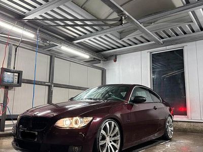 Rot Gebraucht 2007 BMW 325 M Performance Coupé | 11.500 €