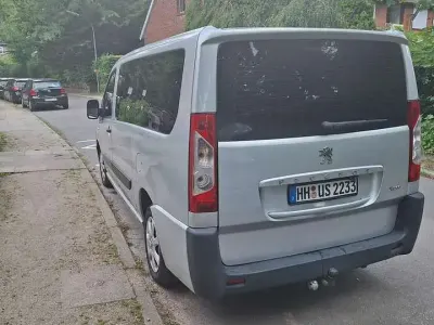 Gebraucht Peugeot Expert 128 PS (94 kW) 2012 Silber Van