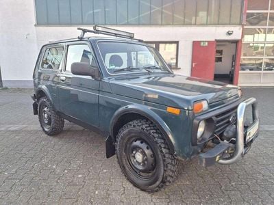 Gebraucht Lada niva 82 PS (60 kW) 2012 Grün SUV