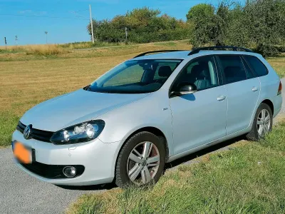Gebraucht VW Golf VI Match 105 PS (77 kW) 2012 Silber Kombi