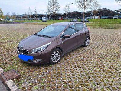 gebraucht Kia Ceed cee'd /1.6 CRDi FIFA World Cup Edition...