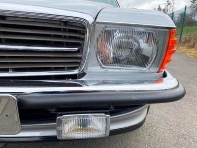 Gebraucht Mercedes 560 245 PS (180 kW) 1986 Silber Cabrio