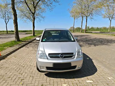 Używany Opel Meriva 101 KM (74 kW) 2004 Szary Minivan