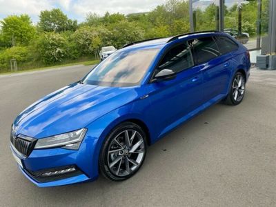 Gebraucht Skoda Superb SportLine 218 PS (160 kW) 2020 Raceblau metallic (metallic) Kombi