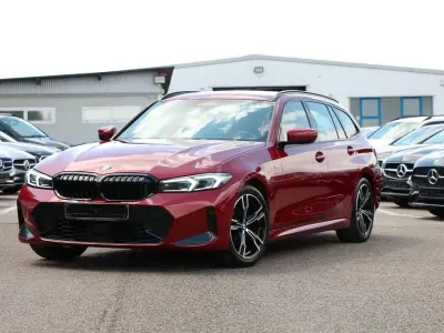 Gebraucht BMW 320 M Sport 190 PS (139 kW) 2024 Rot Kombi