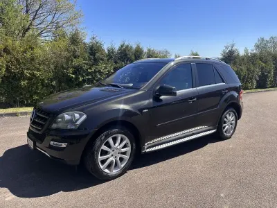 Gebraucht Mercedes ML350 Edition 231 PS (169 kW) 2011 Schwarz SUV