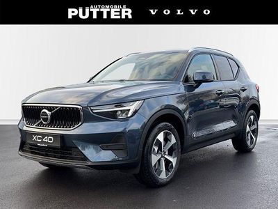 Neu Volvo XC40 Core 163 PS (119 kW) 2025 Blau SUV