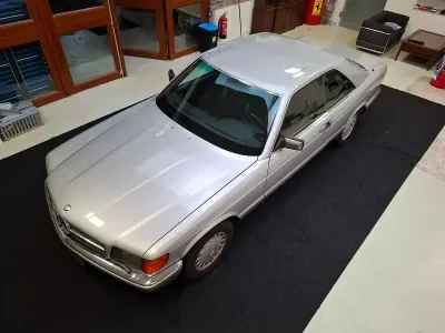 Gebraucht Mercedes 560 300 PS (220 kW) 1988 Silber Coupé