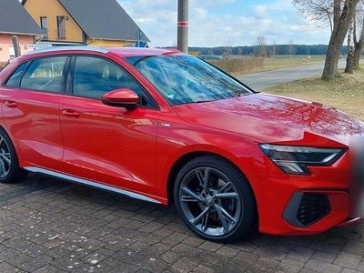 Gebraucht Audi A3 S-Line 116 PS (85 kW) 2020 Rot Limousine