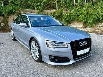 Audi S8 plus