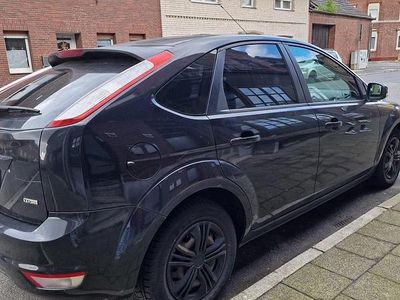 Gebraucht Ford Focus 109 PS (80 kW) 2009 Schwarz Limousine