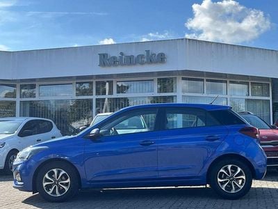 Gebraucht Hyundai i20 84 PS (61 kW) 2018 Blau Limousine