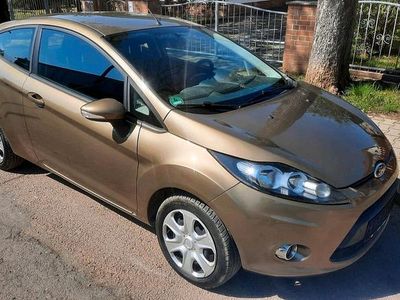 Usata Ford Fiesta 97 CV (71 kW) 2012 Andere farben Utilitaria