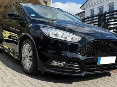 Gebraucht Ford Focus ST 120 PS (88 kW) 2016 Schwarz Kombi