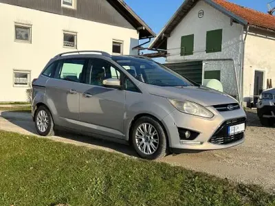 Używany Ford Grand C-Max Titanium 140 KM (102 kW) 2011 Srebrny Minivan