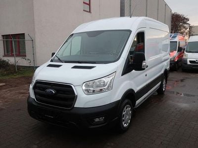 Gebraucht Ford Transit Trend 131 PS (96 kW) 2020 Weiß Limousine