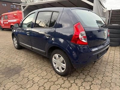 Blau Gebraucht 2011 Dacia Sandero Ambiance Limousine | 1.490 € (Fairer Preis)
