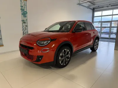 Neu Fiat 600 Dolcevita 145 PS (106 kW) 2026 572 sole orange SUV
