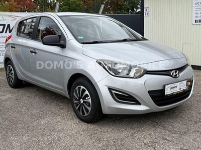 Gebraucht Hyundai i20 Classic 86 PS (63 kW) 2014 Silber Kleinwagen