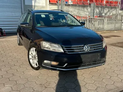 Gebraucht VW Passat Highline 170 PS (125 kW) 2012 Blau Kombi