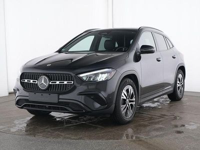 Gebraucht Mercedes GLA200 Progressive 163 PS (119 kW) 2024 Lack kosmosschwarz SUV