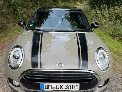 Gebraucht Mini Cooper Clubman 136 PS (100 kW) 2019 Grün Kombi