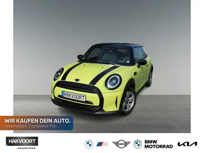 Gebraucht Mini Cooper Classic 136 PS (100 kW) 2023 Gelb Kleinwagen