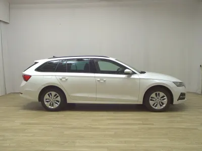 Brugt Skoda Octavia Ambition 150 HK (110 kW) 2022 Hvid Stationcar