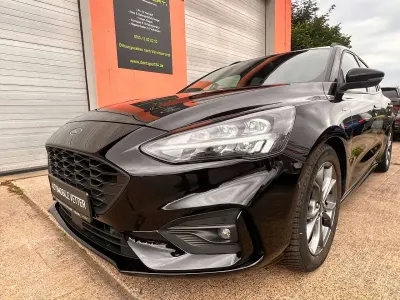 Gebraucht Ford Focus ST-Line 150 PS (110 kW) 2019 Iridiumschwarz metallic Kombi