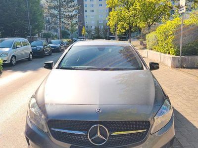 Second-hand Mercedes A200 Urban 156 CP (114 kW) 2017 Gri Berlinǎ
