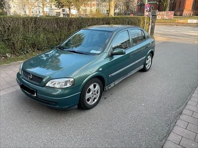 Gebraucht Opel Astra 101 PS (74 kW) 2001 Grün Limousine