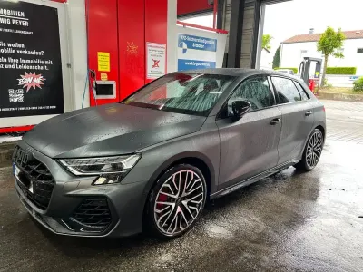 Gebraucht Audi S3 Sport 333 PS (244 kW) 2024 Grau Limousine