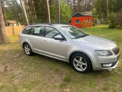Gebraucht Skoda Octavia Elegance 140 PS (102 kW) 2015 Silber Kombi
