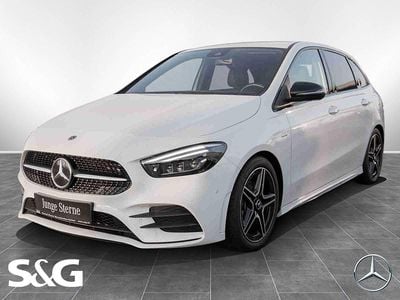 Gebraucht Mercedes B200 AMG 163 PS (119 kW) 2022 Digitalweiß Van / Kleinbus
