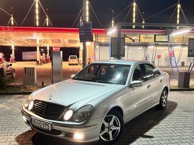 Mercedes E240