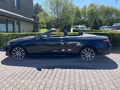 Begagnad Mercedes E220 Avantgarde 194 HK (142 kW) 2018 Svart Cab