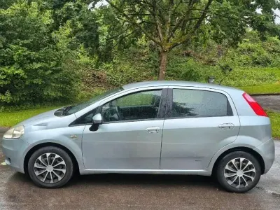 Gebraucht Fiat Punto 77 PS (56 kW) 2008 Silber Kleinwagen