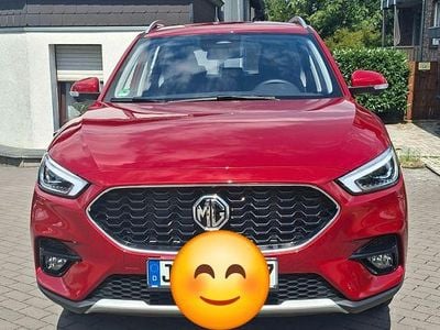 Gebraucht MG ZS Luxury 106 PS (77 kW) 2024 Rot SUV