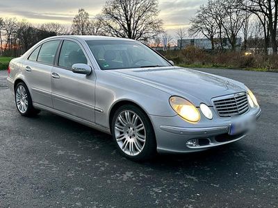 Mercedes E200