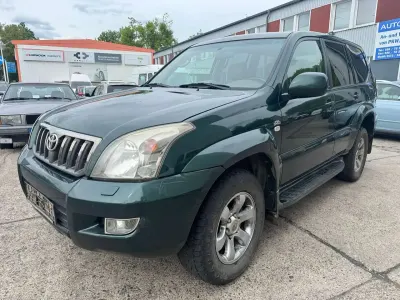Gebraucht Toyota Land Cruiser Executive 173 PS (127 kW) 2008 Dark green mica SUV