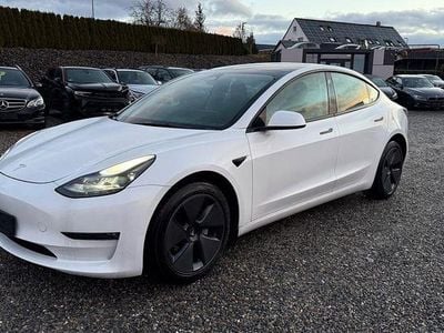 Second-hand Tesla Model 3 324 kW (441 CP) 2022 Alb Berlinǎ