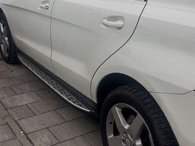 Gebraucht 2012 Mercedes ML350 SUV | 21.900 € (Etwas zu teuer)