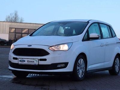 Weiß Gebraucht 2019 Ford Grand C-Max Trend Van / Kleinbus | 14.377 € (Fairer Preis)