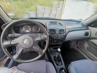 Nissan Almera