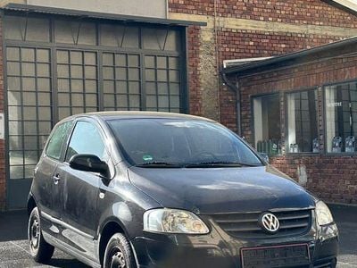 Gebraucht VW Fox 54 PS (39 kW) 2005 Schwarz Kleinwagen