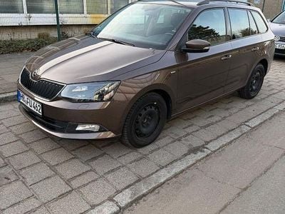 Braun Gebraucht 2018 Skoda Fabia Clever Kombi | 6.700 € (Guter Preis)